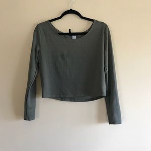 Mid length crop top long sleeve
